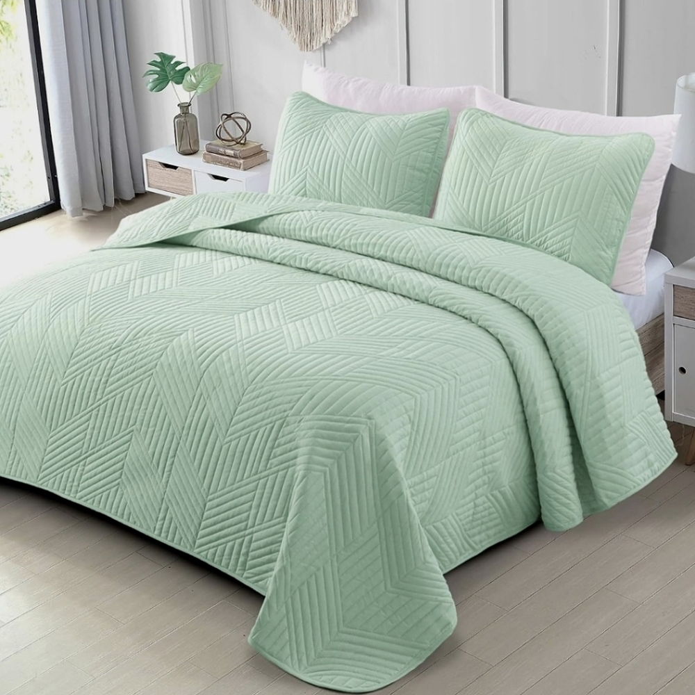 Mint Sage Green Basketweave Pattern Bedding King Size Bed Quilt Shams Set New